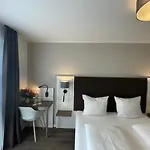 Signature East Hotel Falk