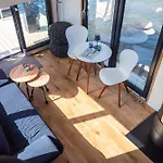 Undine - Wunderschoenes Tiny Hausboot