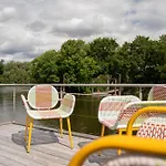 Besonderer Urlaub Auf Hausboot Tystnaden