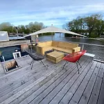 Hausboot Off Im Diamantgraben An Der Elbe