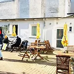 Loft Moin Near Ndr Uke Zoo