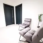 Hh 05 By Rockchair - Superhost Status - Modernes Apartment Mit Sonnigem Balkon & Premium Boxspringbetten In Winterhude - Hamburg Top Geheimtipp