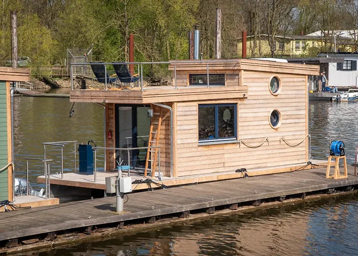 Undine - Wunderschoenes Tiny Hausboot