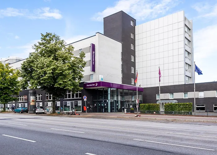 Premier Inn Hamburg City Alster hotel