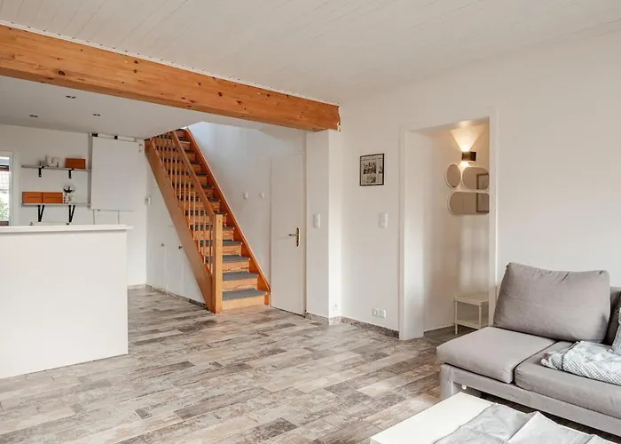 Familien Oase Mit Jacuzzi Und Garten