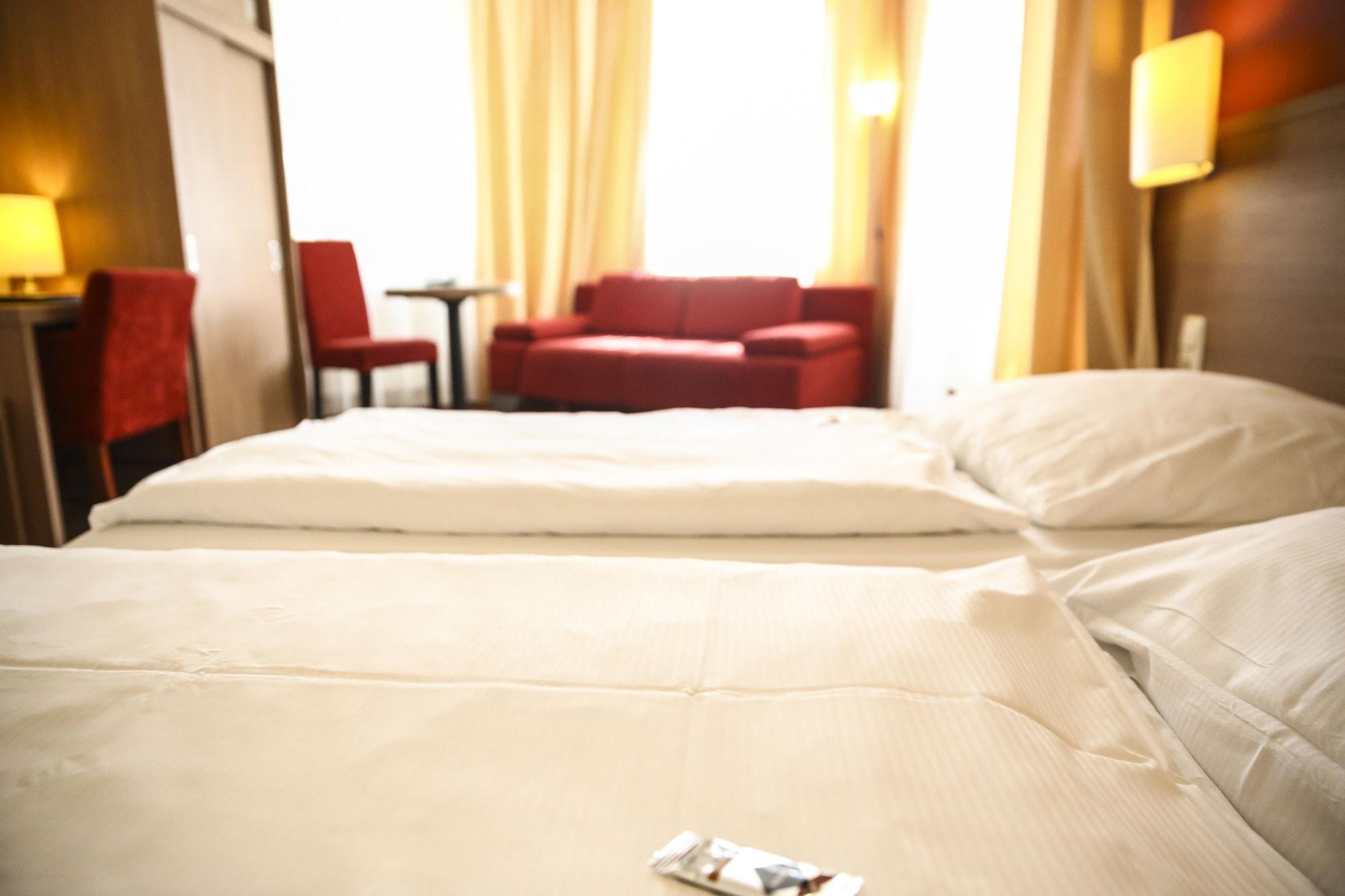 Hotel Marienthal Garni 3*