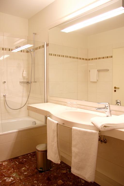 Panorama Hamburg-harburg 4*