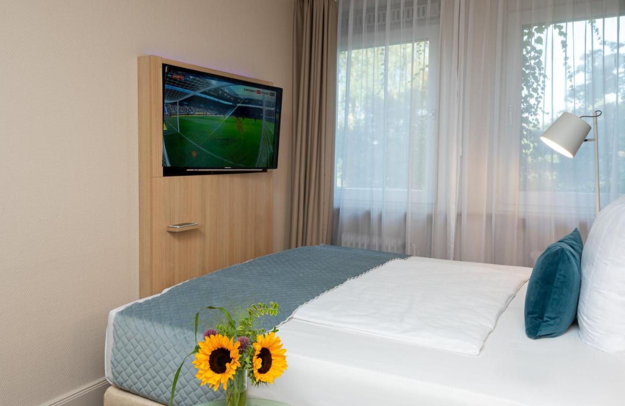Hotel Leonardo Elbbrücken 4*