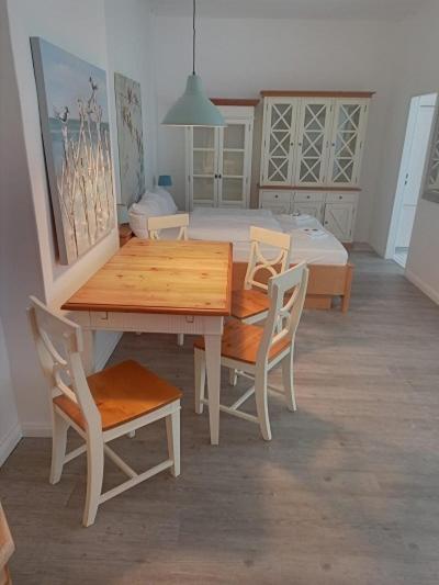 1 Zimmer-apartment 21 Saseler Markt Erdgeschoss * Hamborg