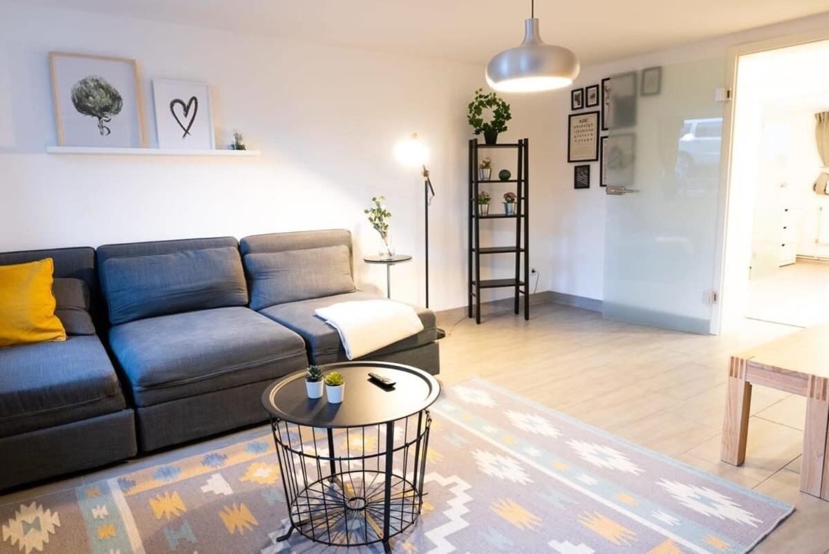 Altona - Three Bedrooms For Up To 10