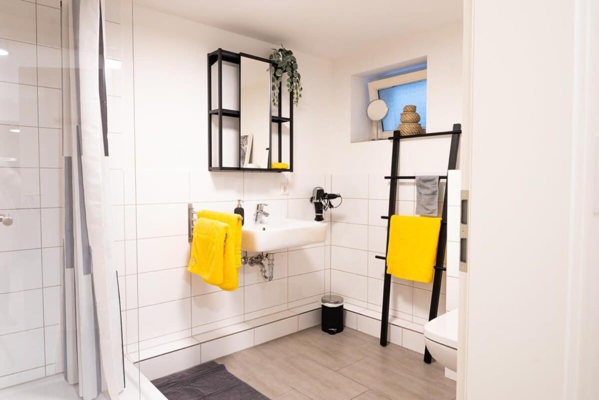 Altona - Three Bedrooms For Up To 10 * Hamburg