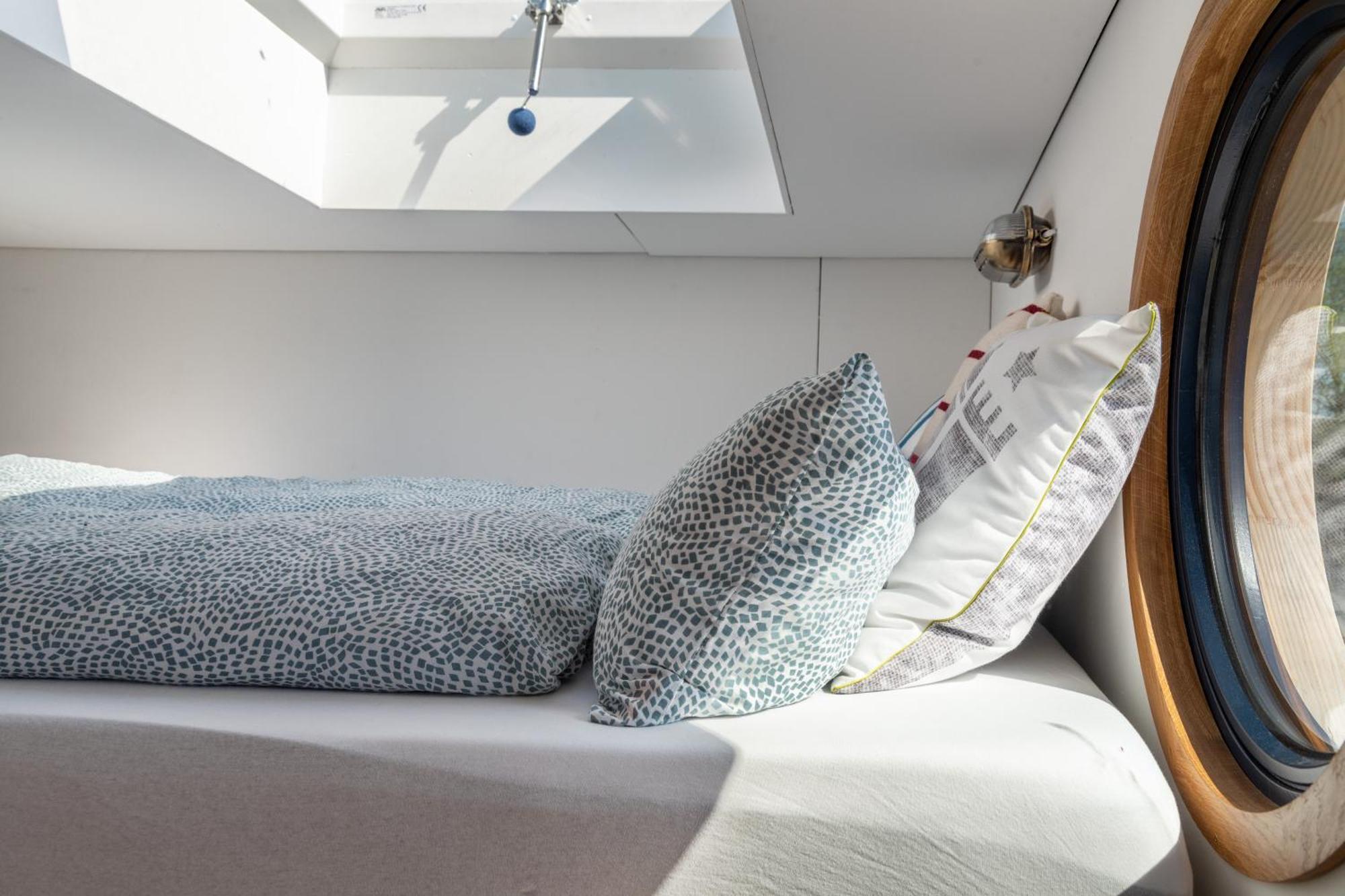 Undine - Wunderschoenes Tiny Hausboot Botel