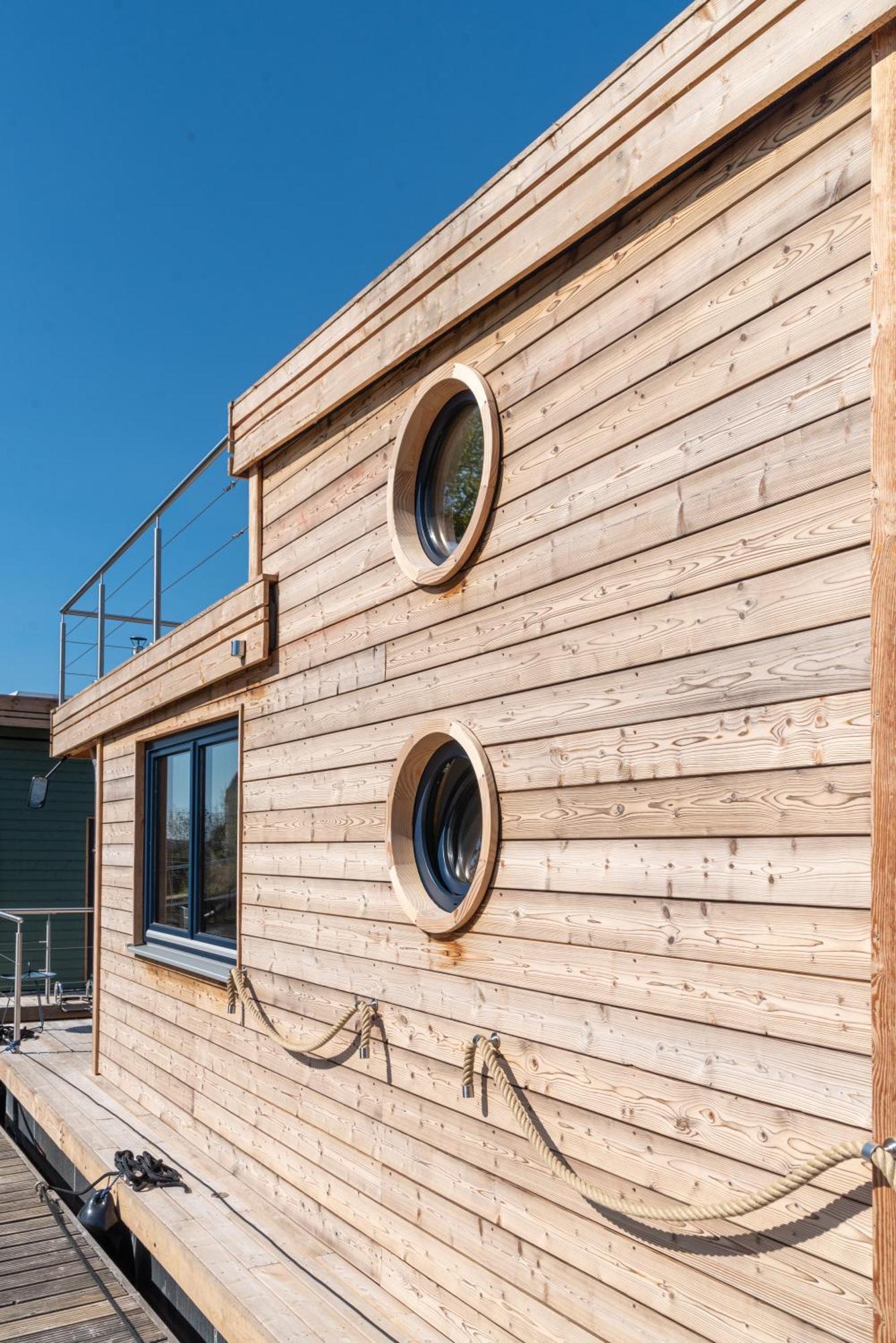 Undine - Wunderschoenes Tiny Hausboot