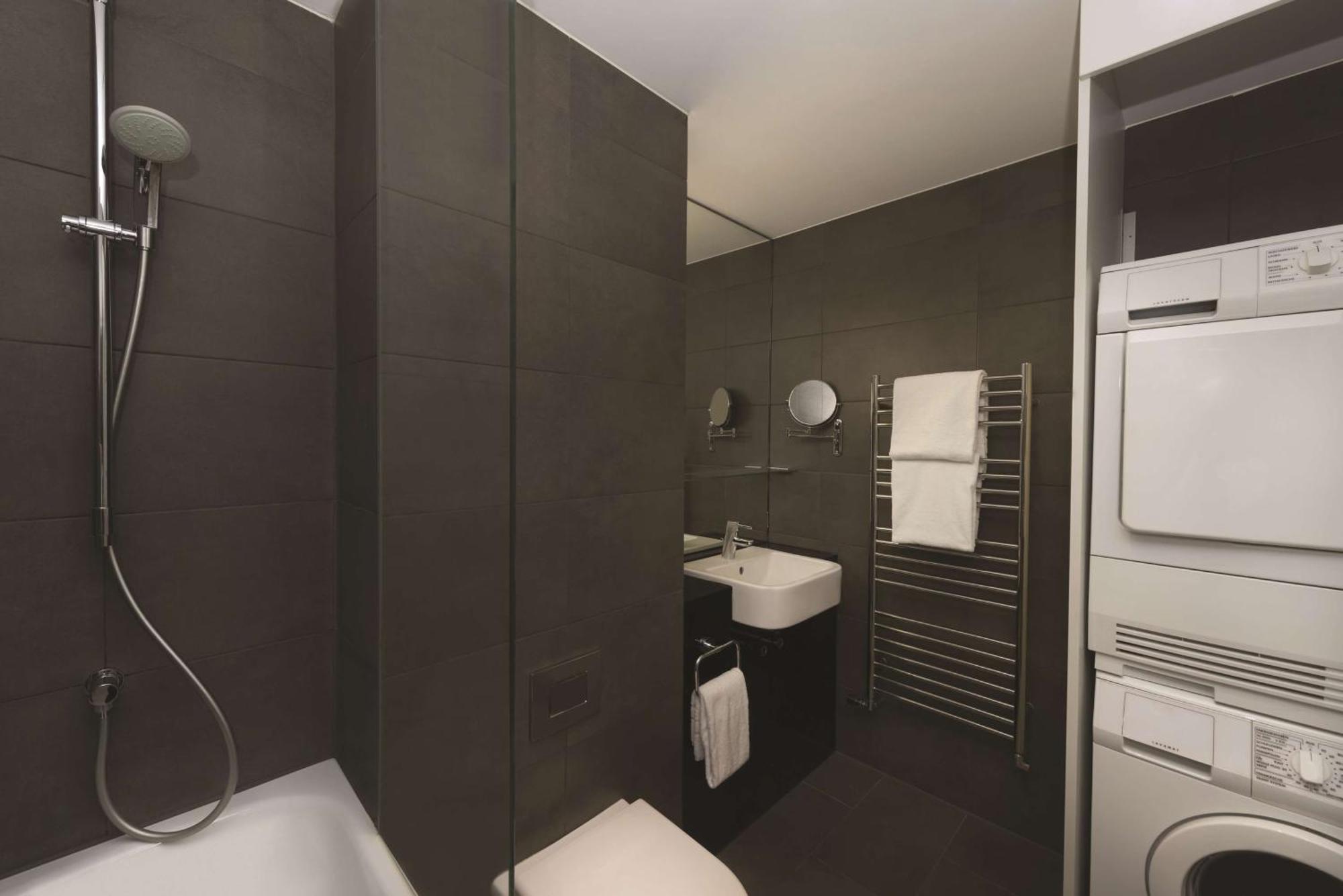 Adina Michel Aparthotel