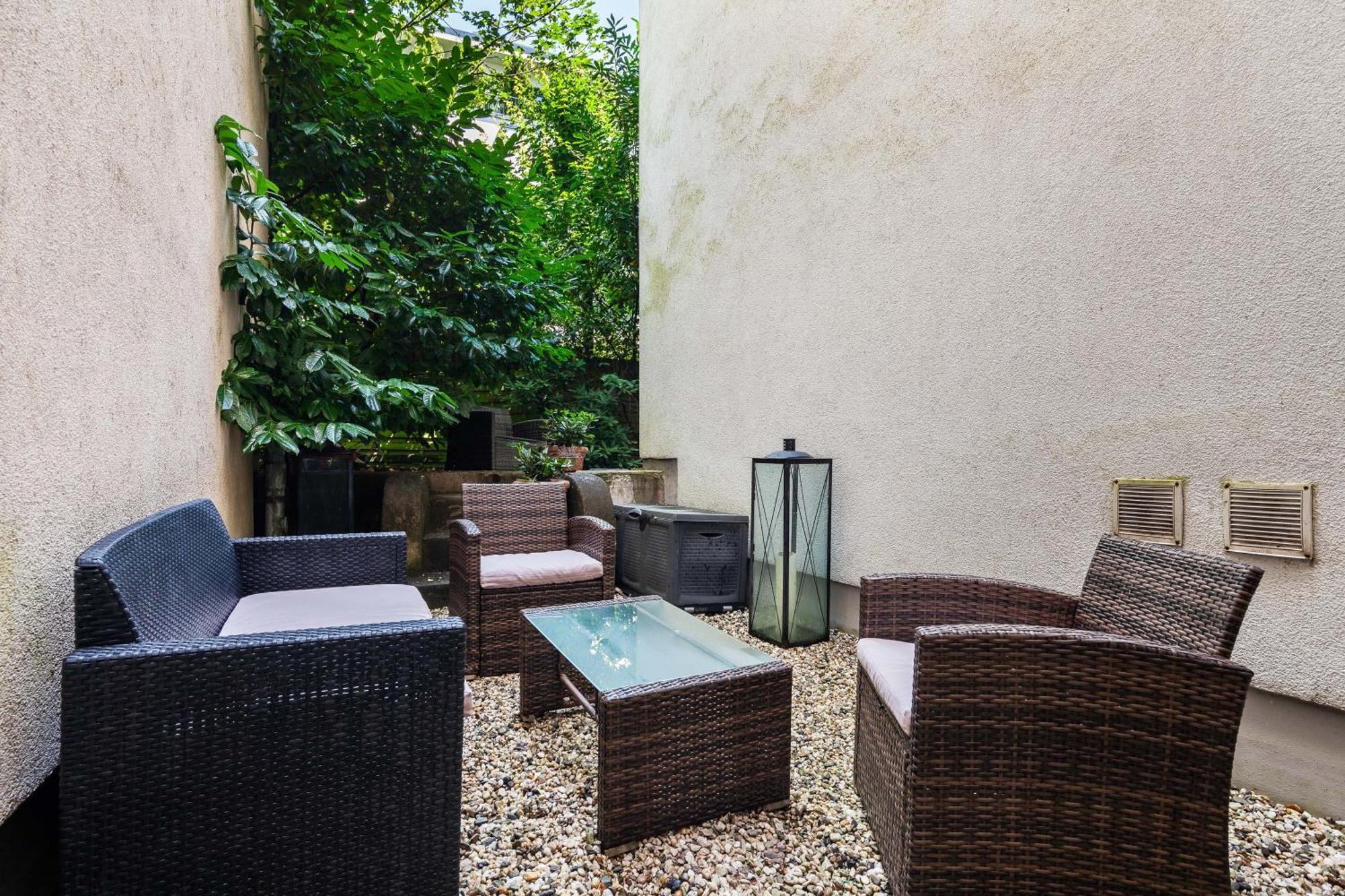 Apartment Wohnoase Naehe Alster Mit Terrasse!