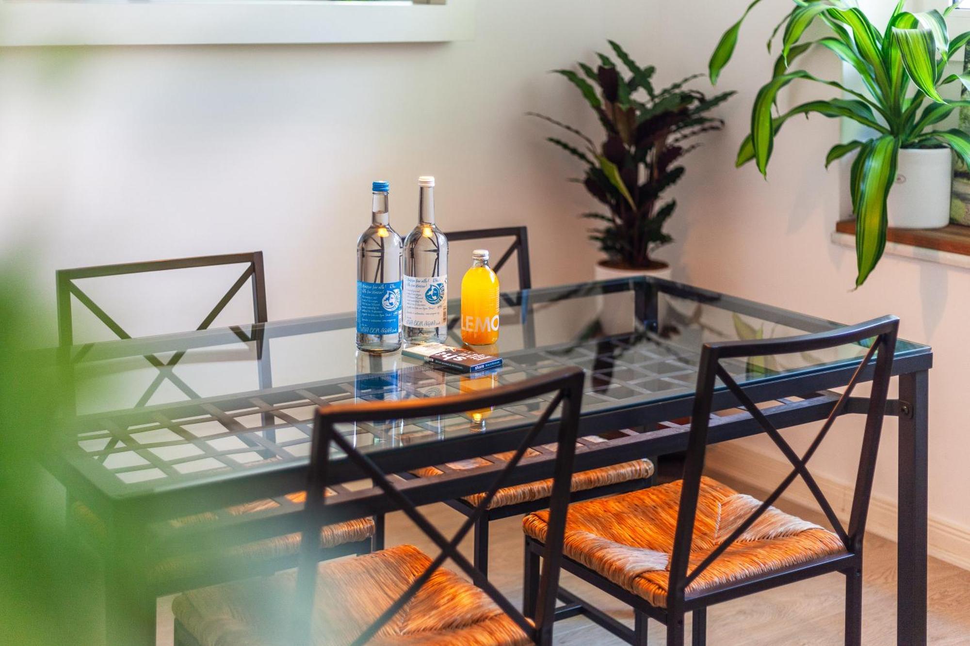 Wohnoase Naehe Alster Mit Terrasse!