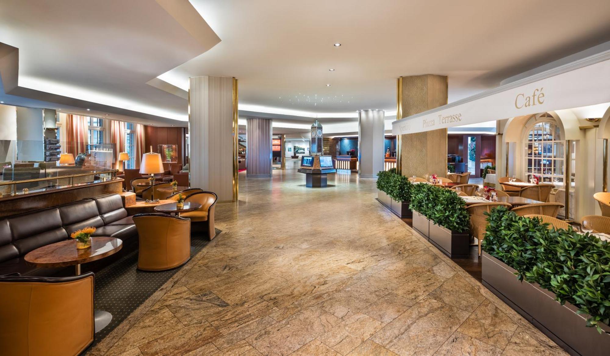 Hotel Grand Elysee 5*