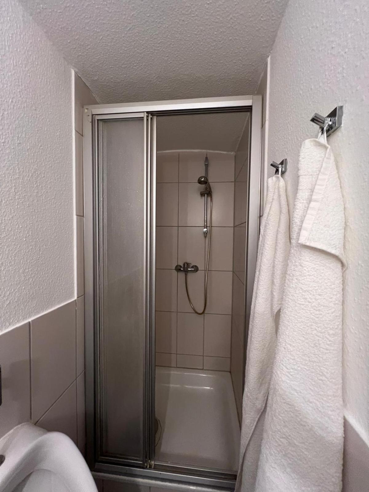 Charmante Souterrain Altbau In Alsternaehe Apartment Hamburg