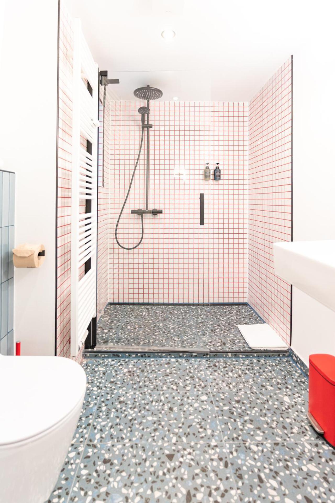 Aparthotel Retropop Design , Designerzimmer Fuer Je 2 Personen, Lage, Wifi Hamburg