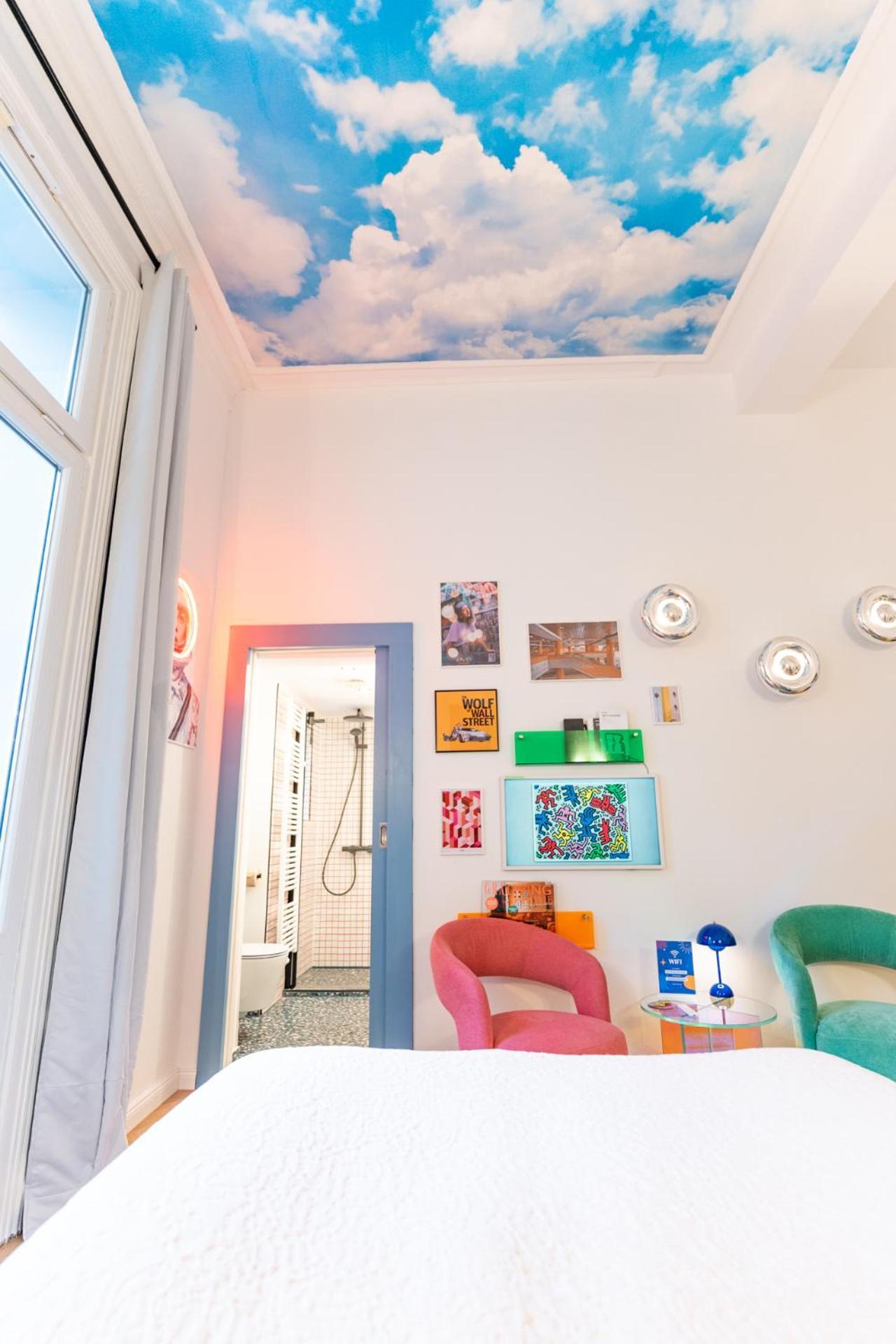 Retropop Design , Designerzimmer Fuer Je 2 Personen, Lage, Wifi Aparthotel