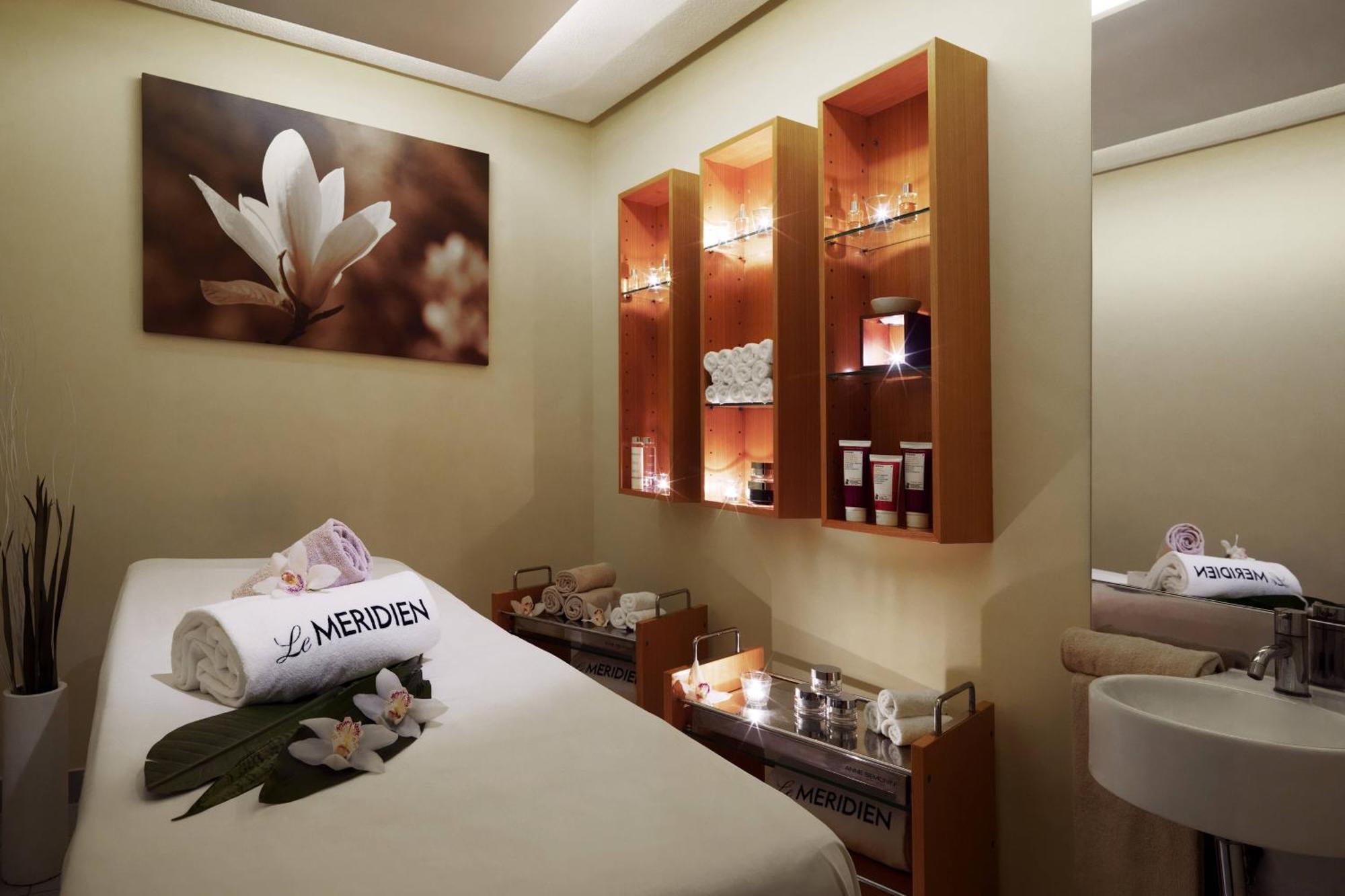 Le Méridien Hotel 5*