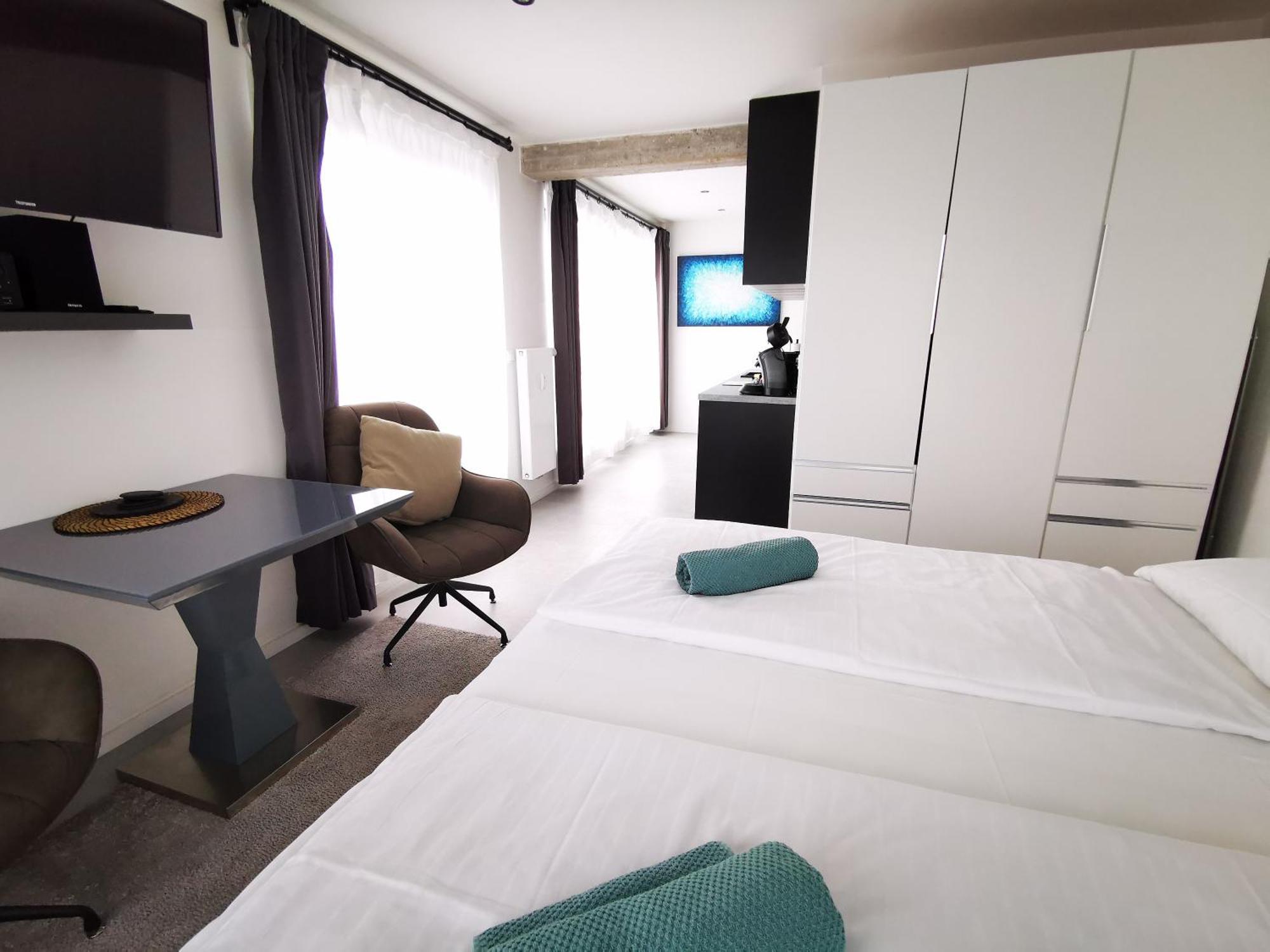Lejlighed Hh 01 By Rockchair - Superhost Status - Modernes Mit Sonnigem Balkon & Premium Boxspringbetten In Winterhude - Geheimtipp Hamborg