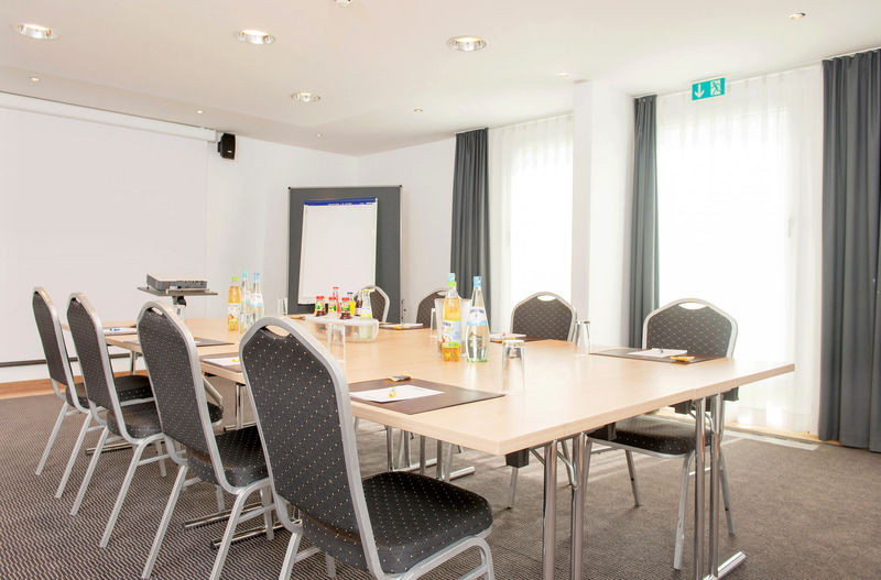 Hotel Select Nord 4*