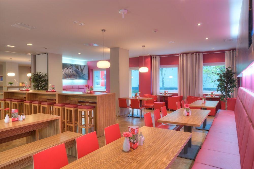 Hotel Meininger Center 3*
