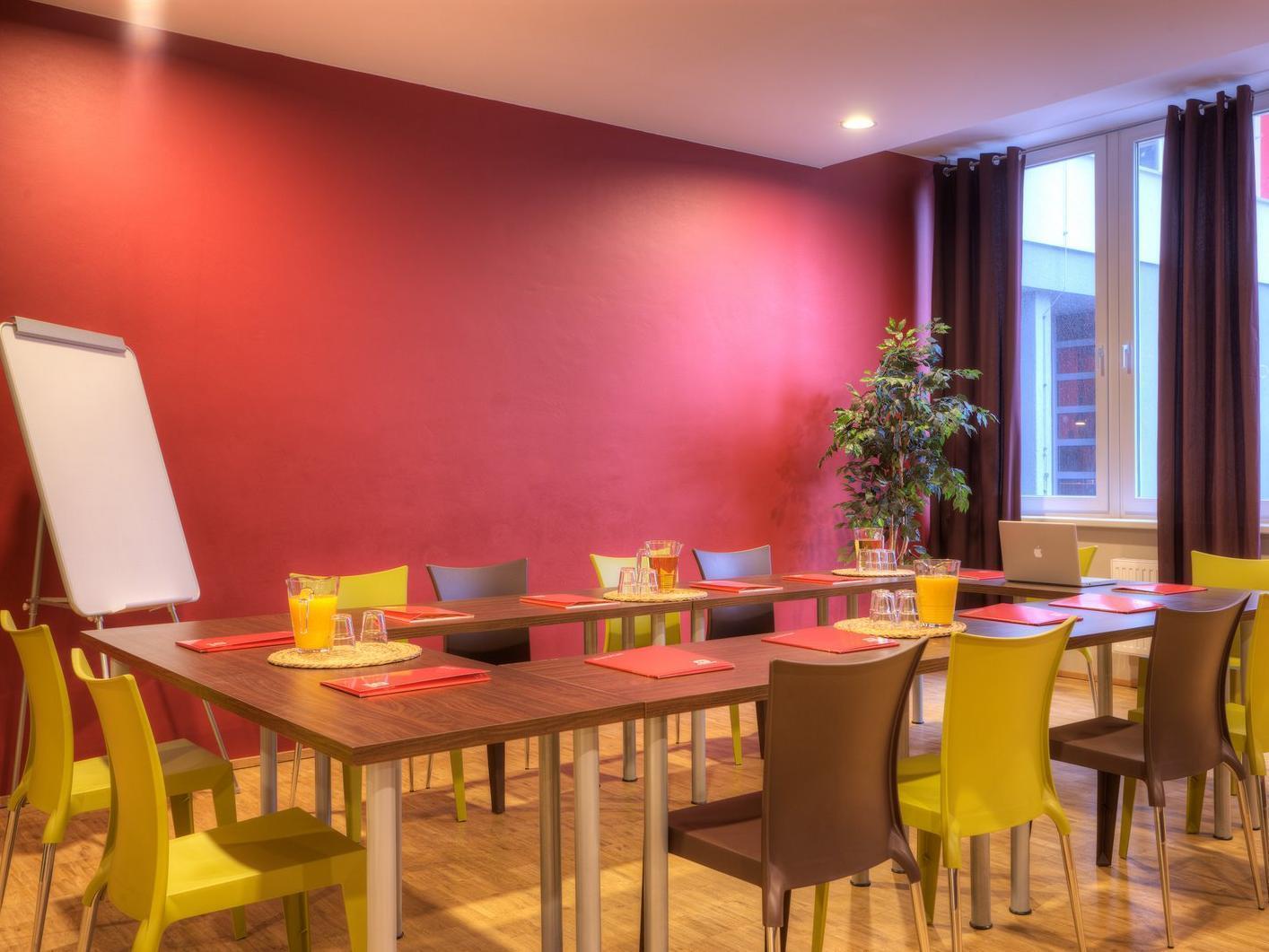 Hotel Meininger Center 3*