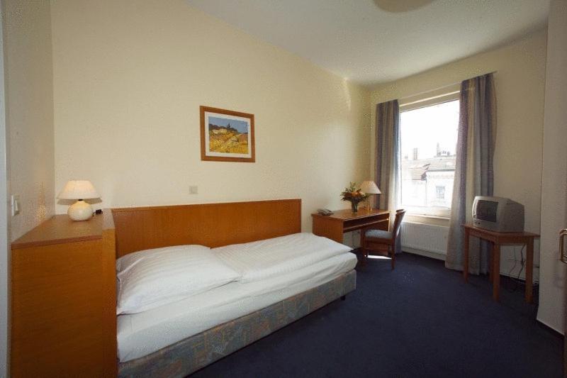 Hotel Lumen Am Hauptbahnhof 3*