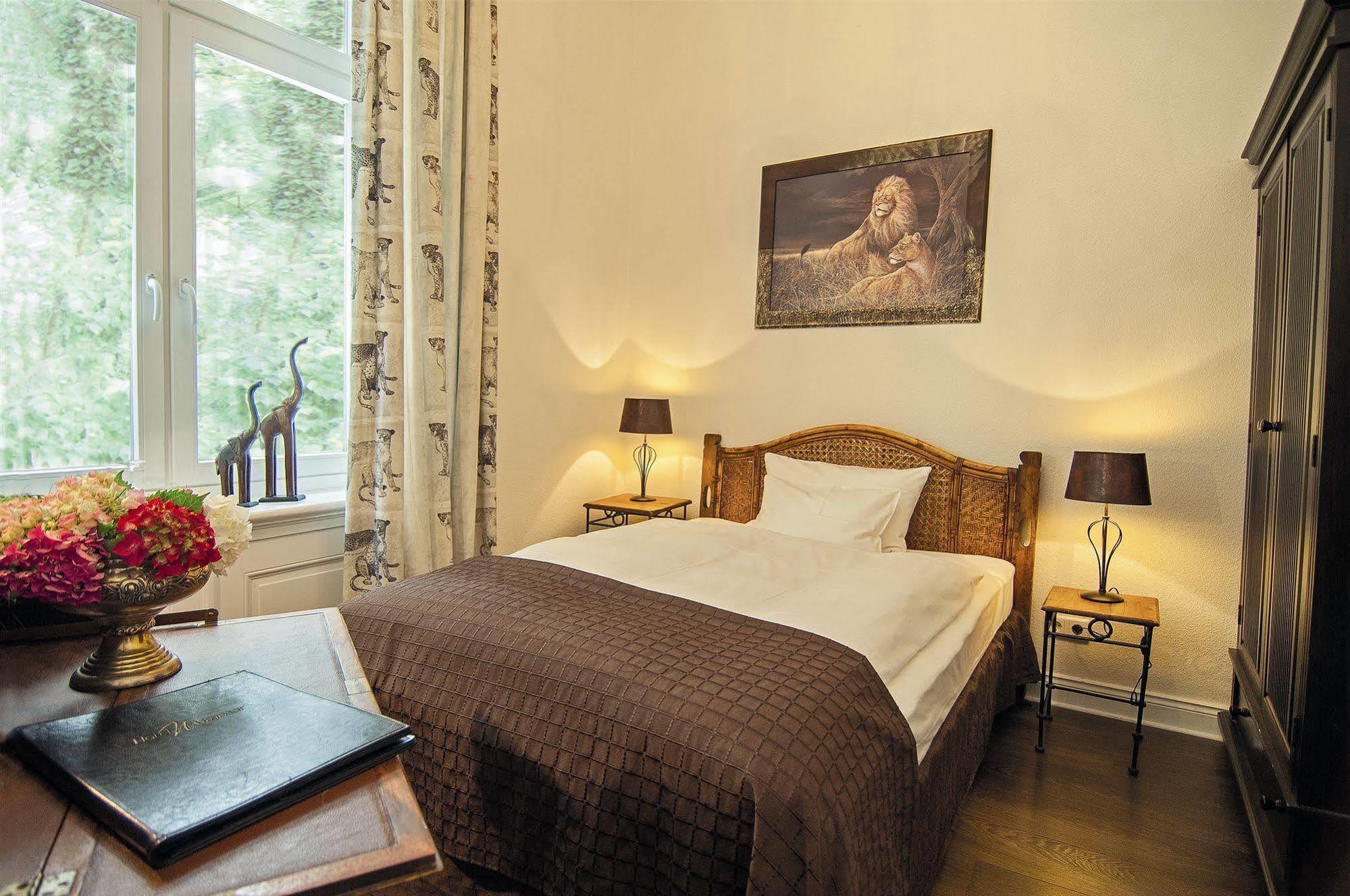 Miramar Hotel 3*