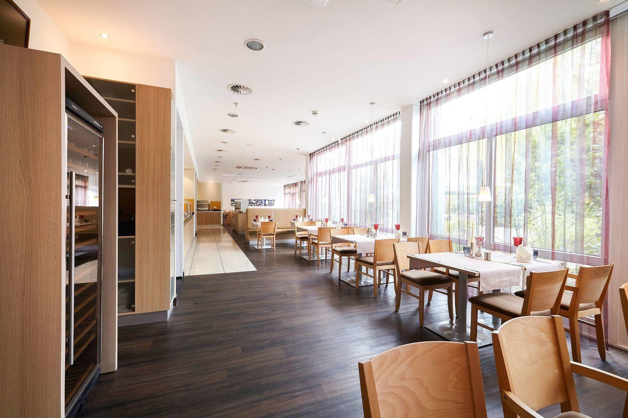 Select Nord Hotel 4*