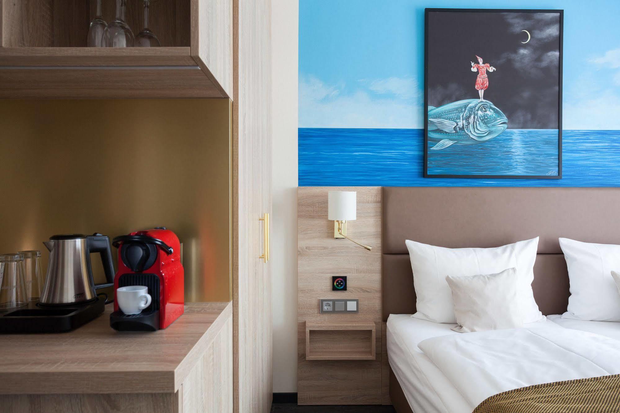 Stay! Boardinghouse 3*