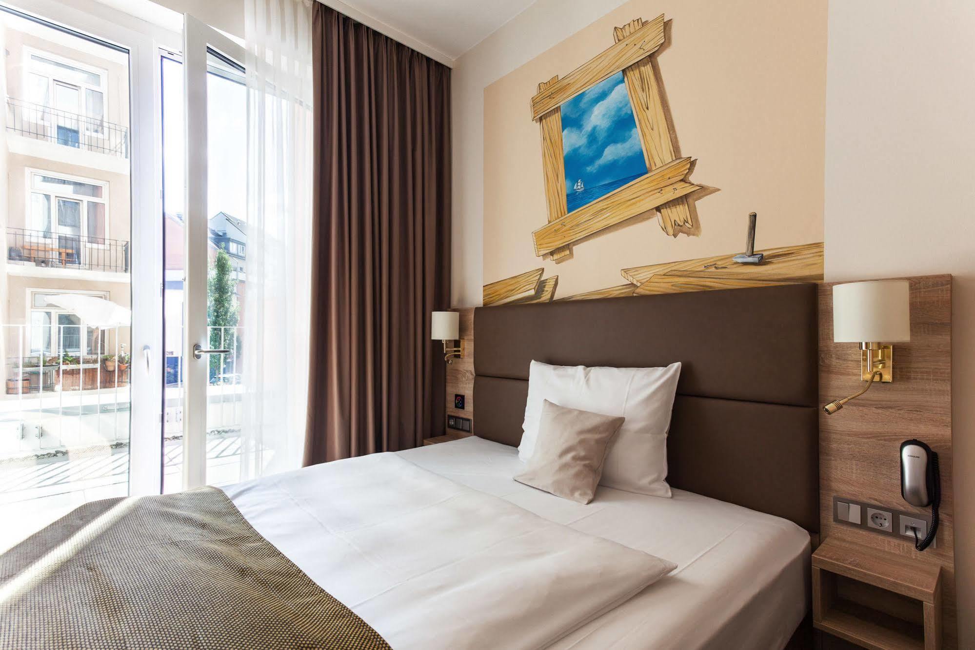 Hotel Stay! Boardinghouse Hamburg