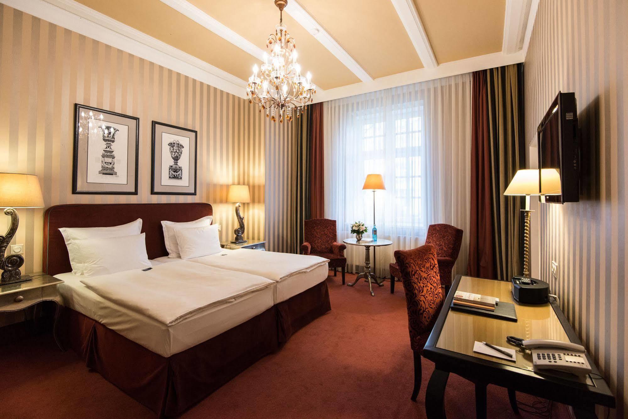 Romantik Smolka Hotel 4*