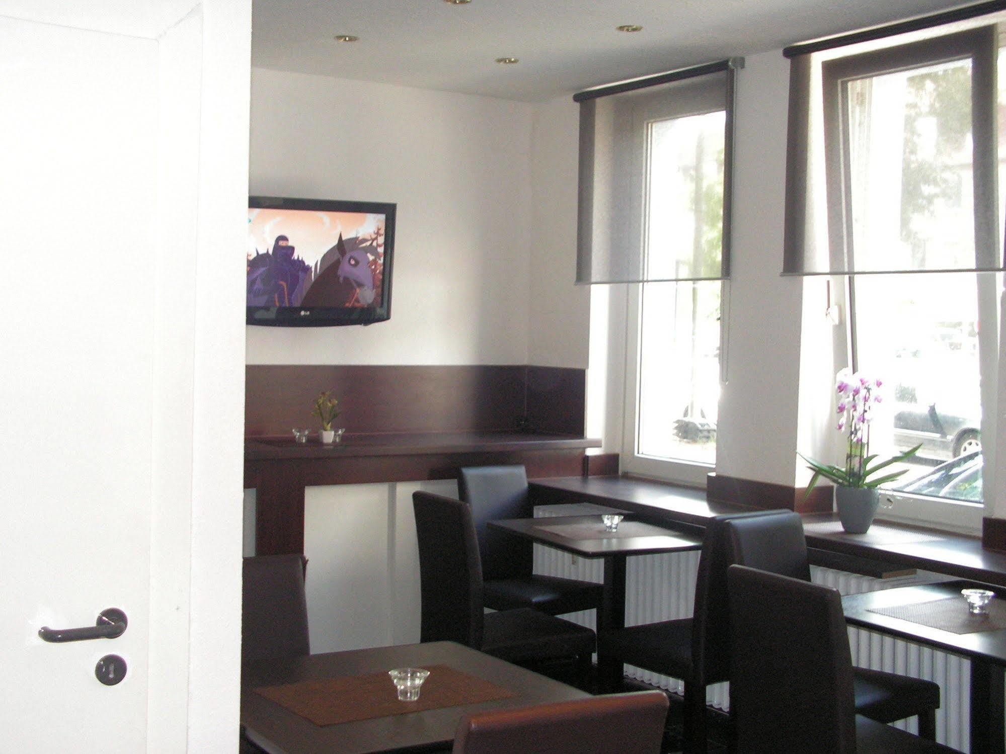 Hotel Elbe 3*