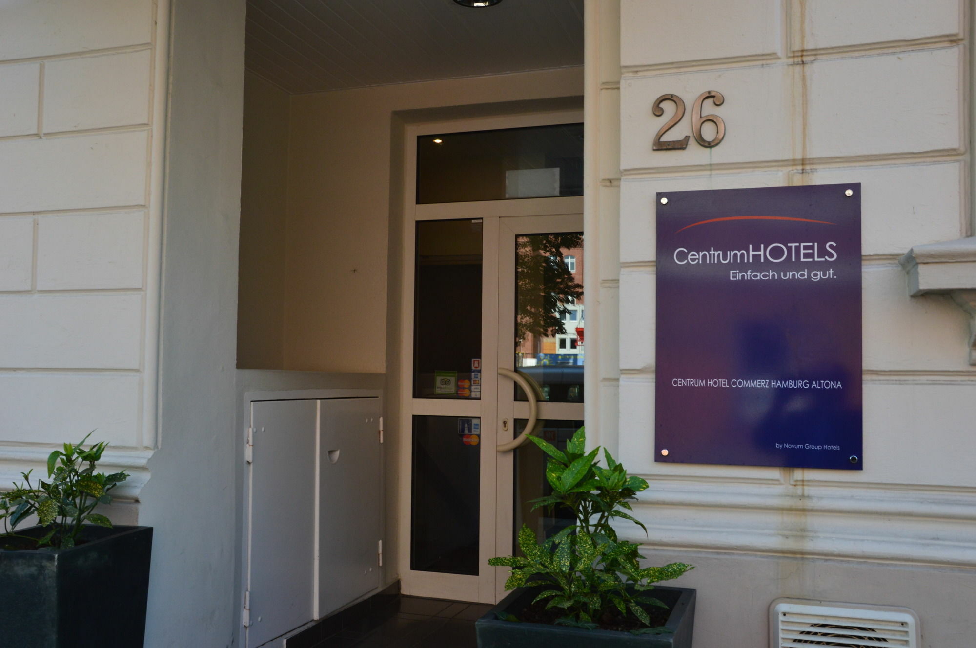 Centrum Commerz Am Bhf Altona