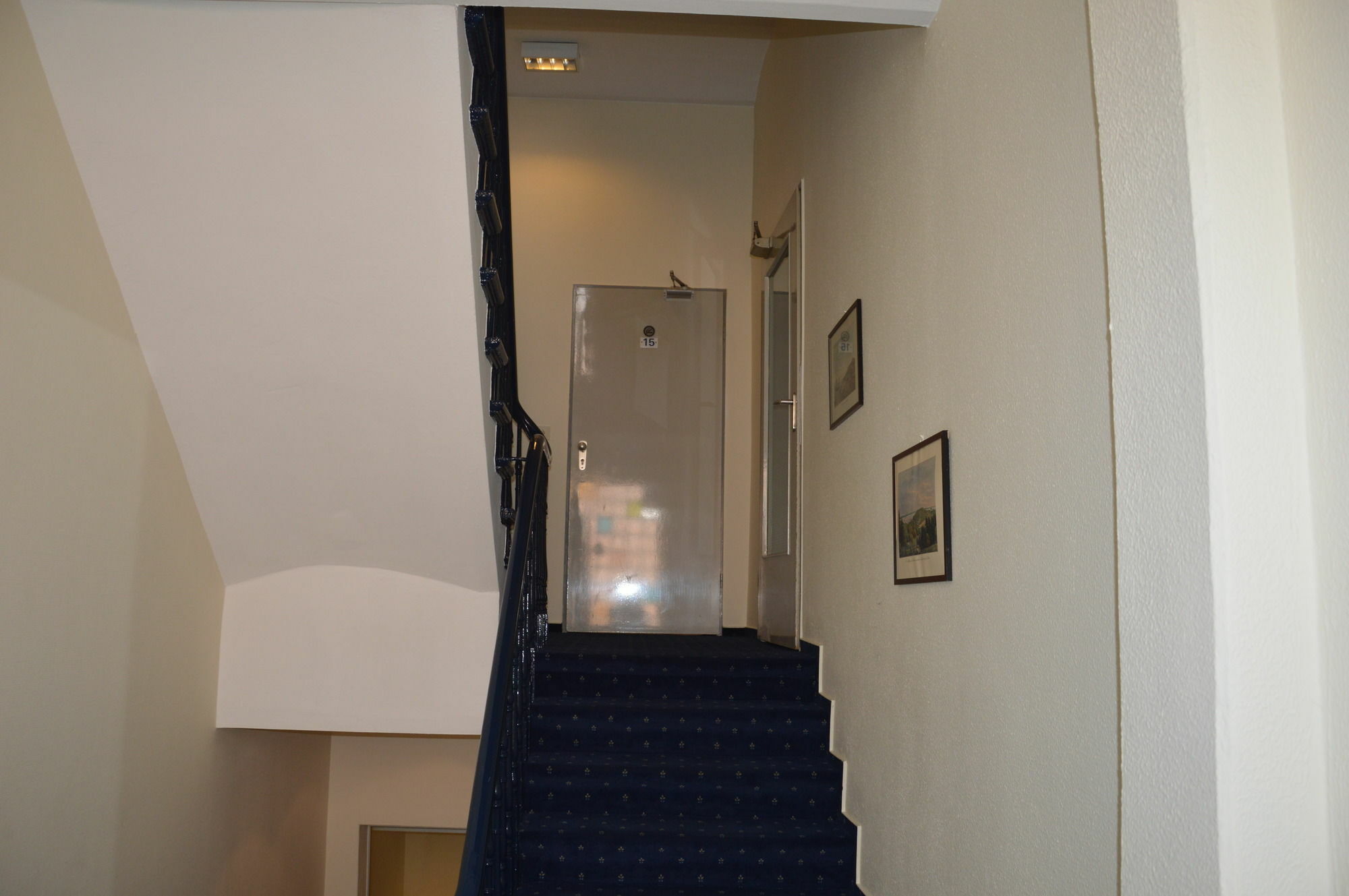 Centrum Commerz Am Bhf Altona Hotel
