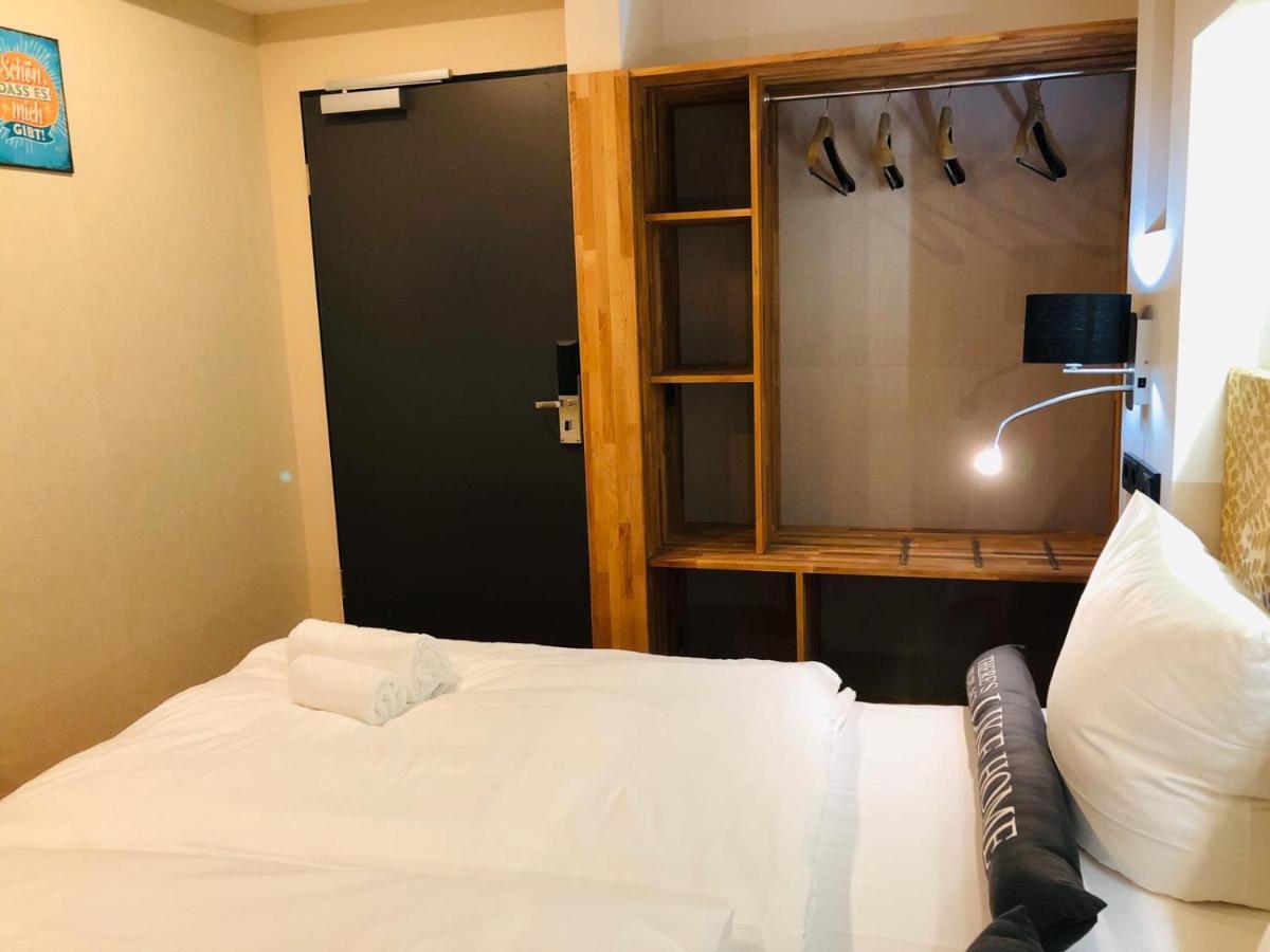 Elbgalerie Hotel 2*