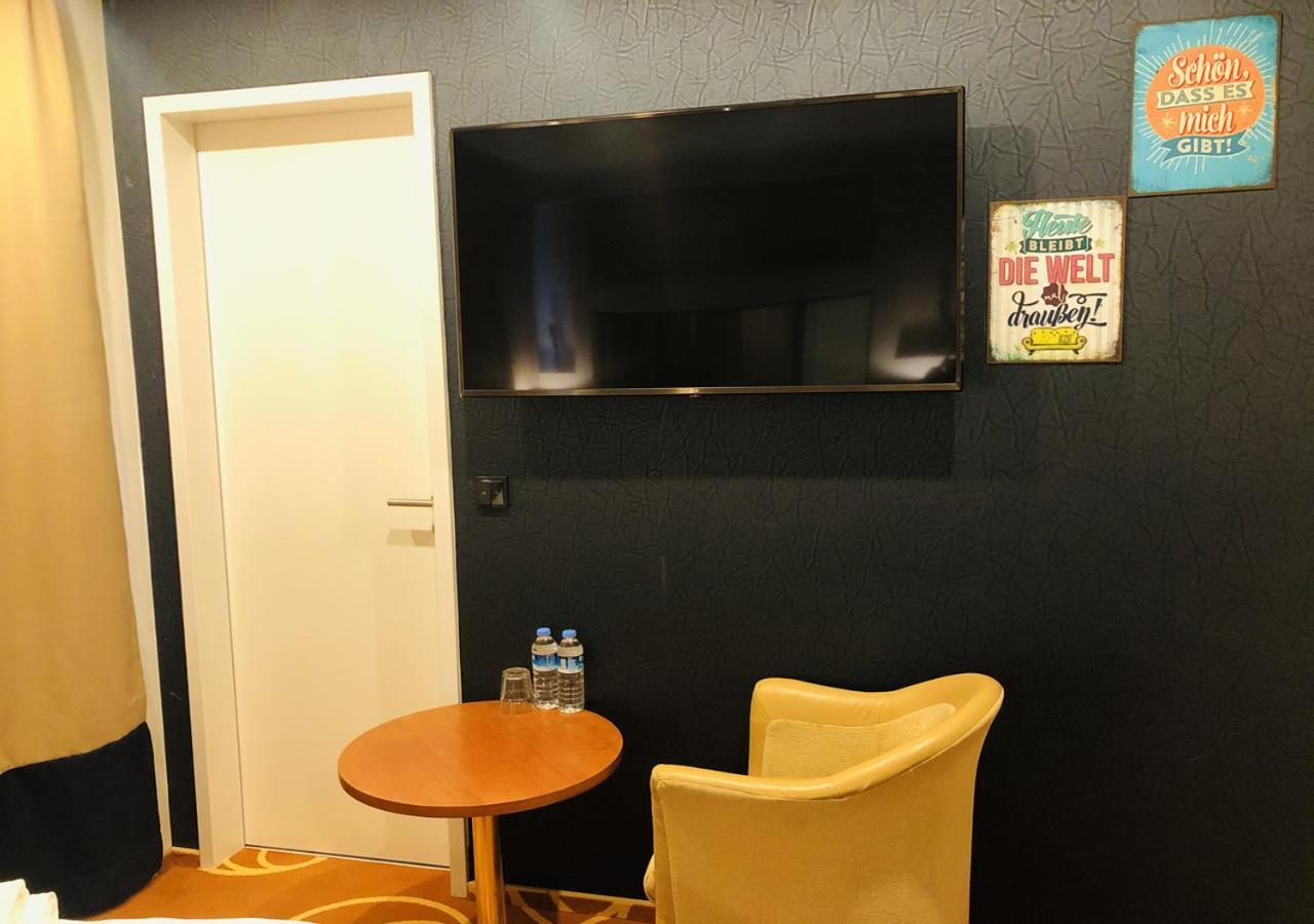 Hotel Elbgalerie 2*