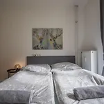 Stylish 2 Room Apartment +new bathroom&kitchen