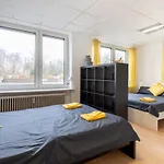 Beautiful Apartment For 9 With 2 Bedroom & Cosy Kitchen