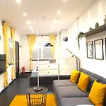 Loft House Apartment With Luxury Bathroom And Private Parking