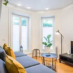 Stylish & Cosy Apartment Next To The U-Bahn