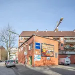 Modern Apartment for 6 close to the Schanzenviertel - Unit 2