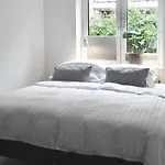 familienfreundliche Neubauwohnung mit Terrasse