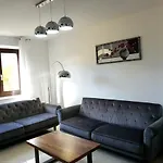 Alster Hamburg - Saniertes und möbliertes Apartment mit Bad und Küche
