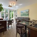 Frauenhotel Hanseatin - Women Only
