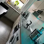 Ray\'S Lounge