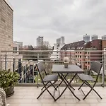 Charming Apartment Close To Heart Of Hamburg